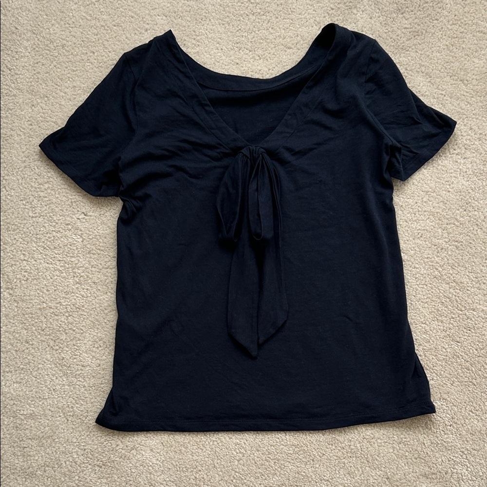 Cotton Blend Banana Republic Elegant Navy Tee with Bow on Back - Size XS